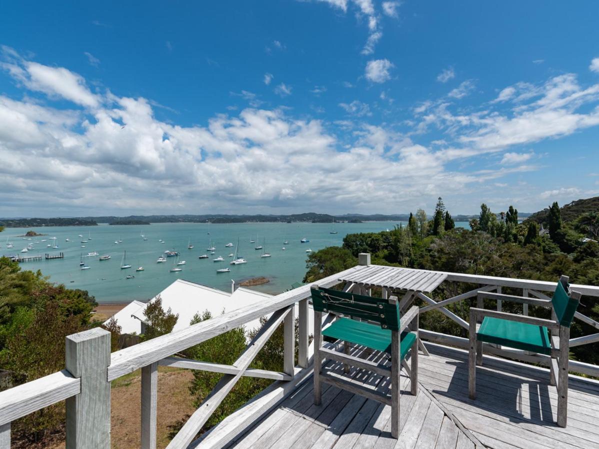 Te Maiki Escape - Russell Holiday Home エクステリア 写真