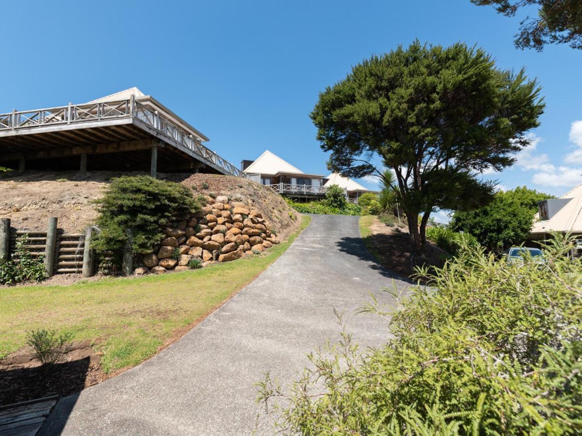 Te Maiki Escape - Russell Holiday Home エクステリア 写真