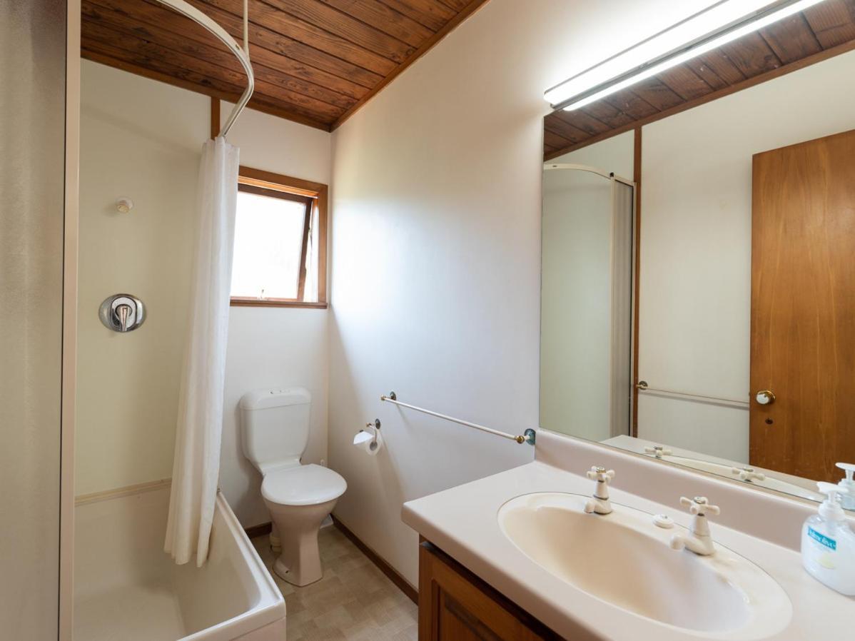 Te Maiki Escape - Russell Holiday Home エクステリア 写真